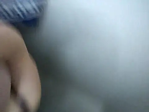 AMYRA_HOT live sex cam