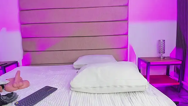 sally_rosses (F young) - anal, plug