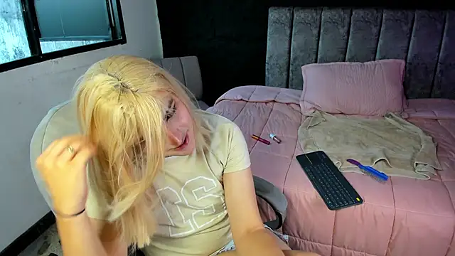 SophieWolf_ live sex cam