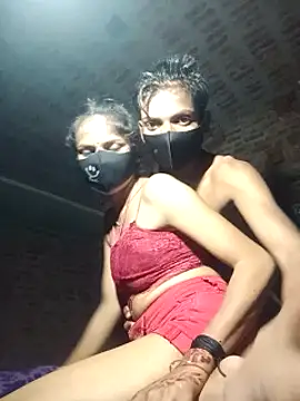 COUPLE-HOTS live sex cam