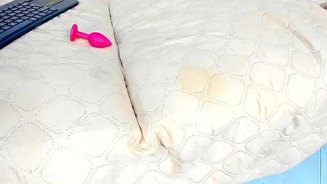 Live sex cam di DomenicaW