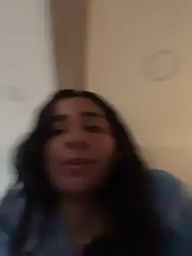 meganmilk1 (F young) - fingrs in ass