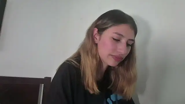 alicee_teen - Alicee_teen's free webcam - UK Sex Cams