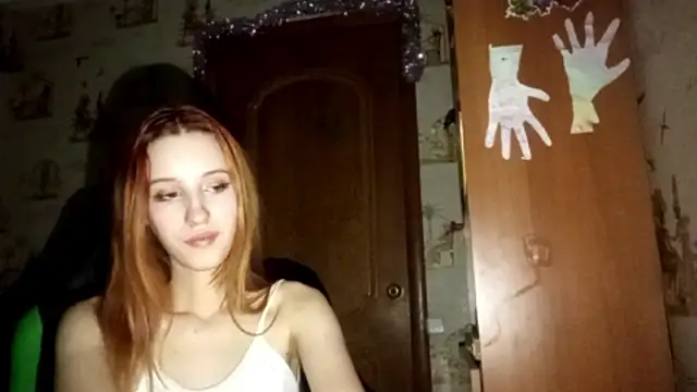 SirenFrost live sex cam
