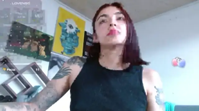 zoebakers_ - ZoeBakers_'s free webcam - UK Sex Cams