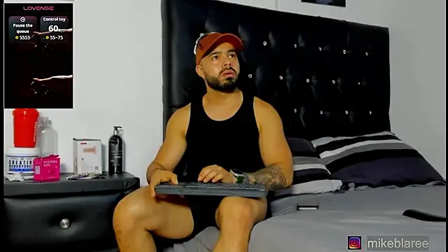 mikeblaree - Mikeblaree's free webcam - UK Sex Cams