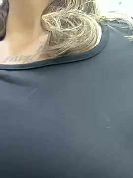 babykathy (F teen) - Wet my pussy + cum