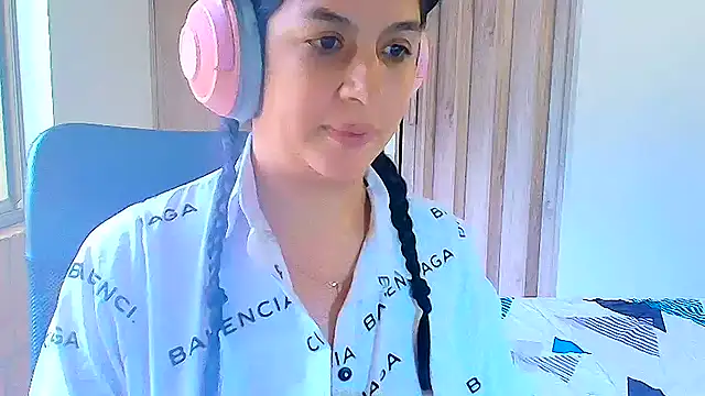 sara2520 - Sara2520's free webcam - UK Sex Cams