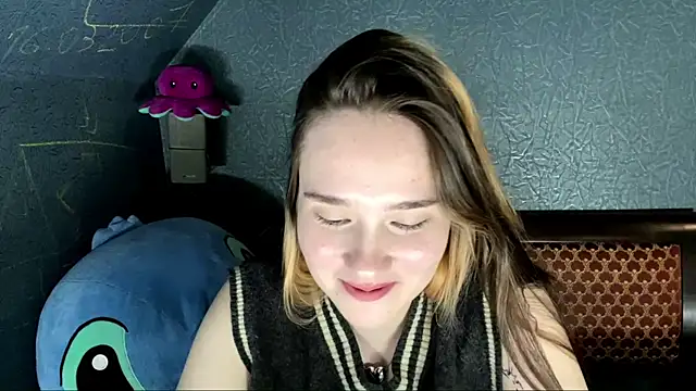 carmelaliebherr - CarmelaLiebherr's free webcam - UK Sex Cams