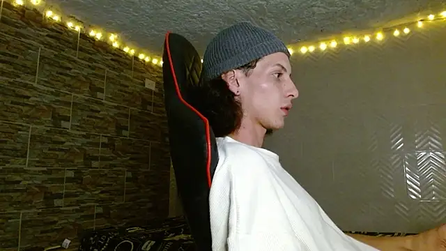 alurba666 - Alurba666's free webcam - UK Sex Cams