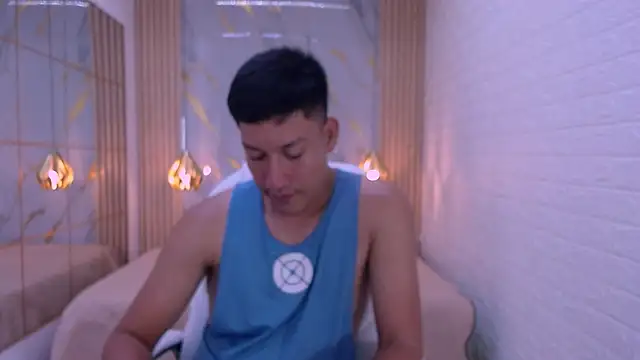 dominantboy4 (M twink) - cum show