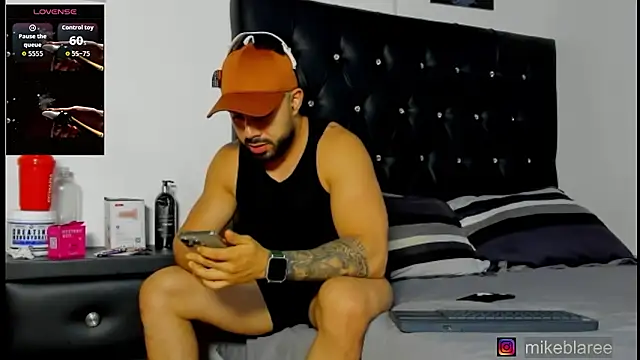 mikeblaree - Mikeblaree's free webcam - UK Sex Cams