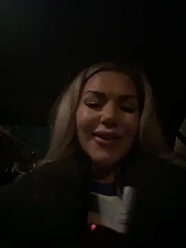 anikasunshine - AnikaSunshine's free webcam - UK Sex Cams