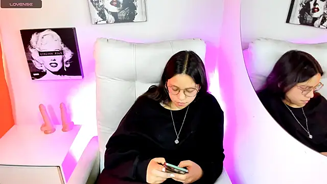 samantharoldaan (F young) - blowjob