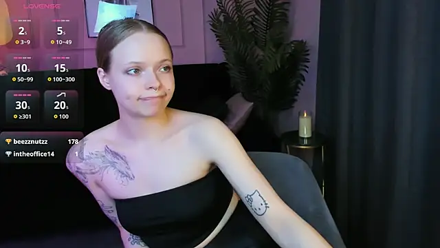 lucy_loy (F young) - hard ass slaps till red (no panties)