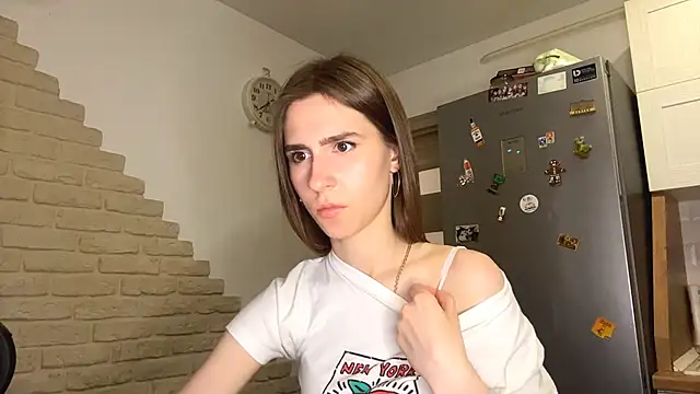 elsiekuhlmann (F teen) - touch my neck