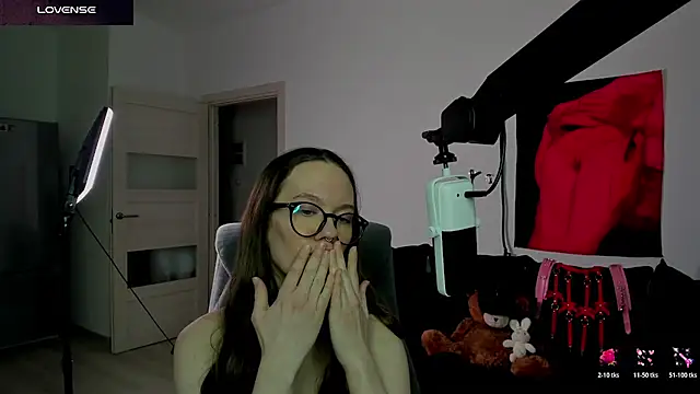 goddess_of_fertility (F young) - Goal: Show sweet asshole🔥❤️🔥 ;)