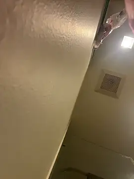 KiraSunshine live cam profile