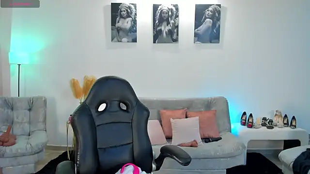 美女puiyeee在线直播