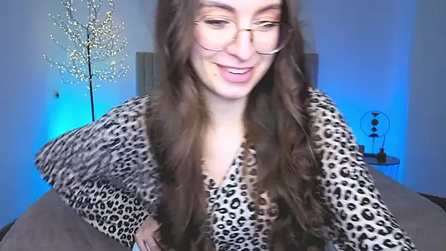 real_cutie1 - Real_cutie1's free webcam - UK Sex Cams