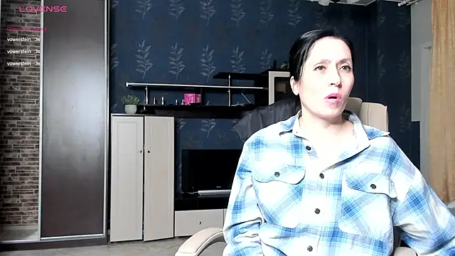 lucky_milf - Lucky_Milf's free webcam - UK Sex Cams