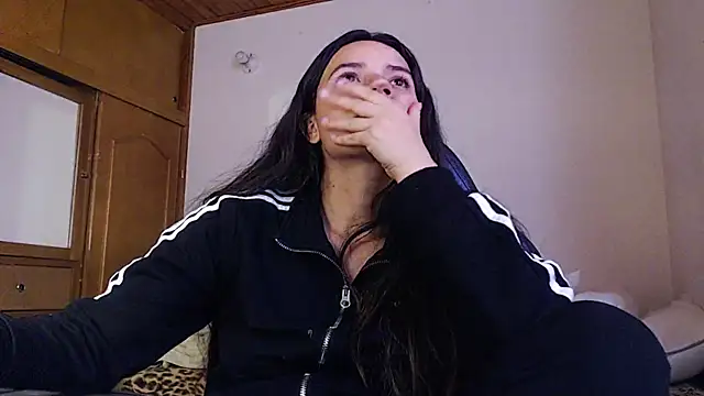 shanel_lozano - Shanel_Lozano's free webcam - UK Sex Cams