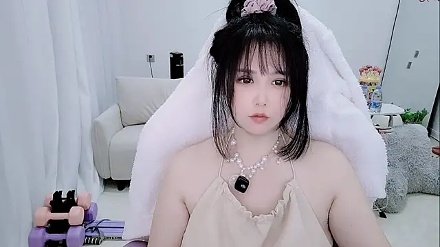 美女Evangelin-e在线直播