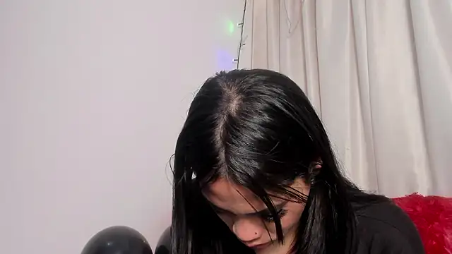 kendall_hernandez - Kendall_hernandez's free webcam - UK Sex Cams