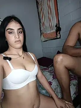 Bigtiti01 live cam profile