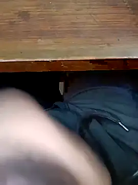 wrong_man25 (M young) - Cum in public