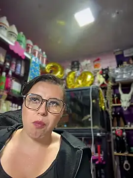 tamysweetness - TamySweetness's free webcam