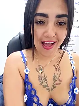 maye__13 - MAYE__13's free webcam