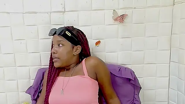 eroticsexyprada - EroticSexyPrada's free webcam