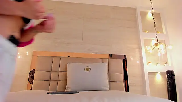 chloe_murray - Chloe_murray's free webcam - UK Sex Cams