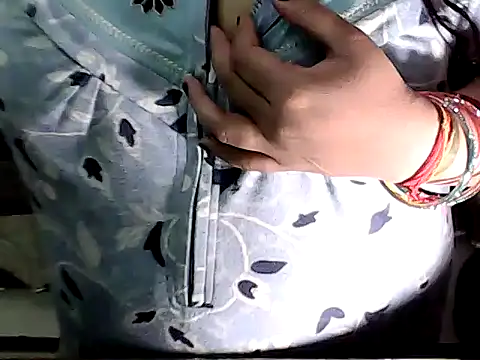 babita_kumarii - BABITA_KUMARII's free webcam - UK Sex Cams