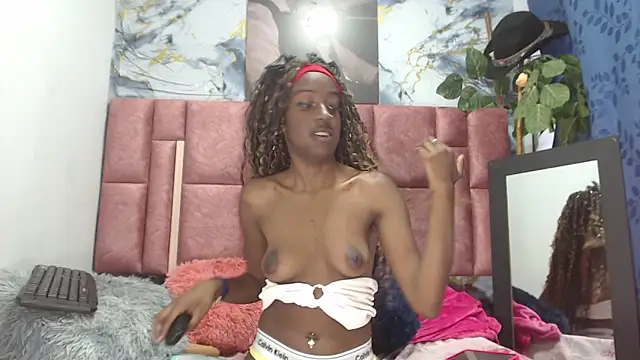 sharlothks - Sharlothks's free webcam - UK Sex Cams