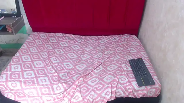 alma_ramseycm - Alma_ramseycm's free webcam