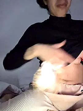 altinya (F young) - Down pussy finger