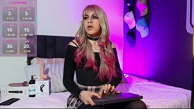 luu_blossom (T young) - Get Naked for me ❤️