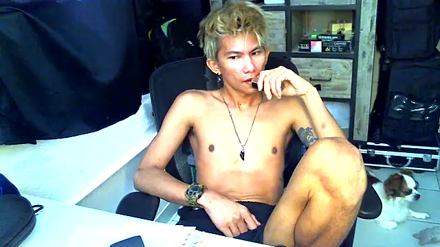 jhaycobxgarcia (M young) - to buy underwear to show