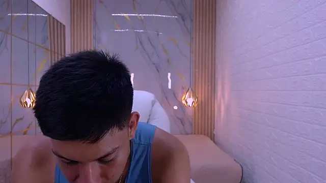 dominantboy4 (M twink) - cum show