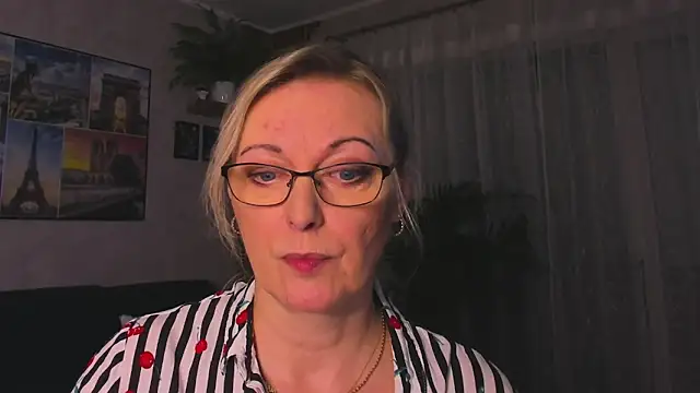 vanessa_chat - Vanessa_chat's free webcam - UK Sex Cams