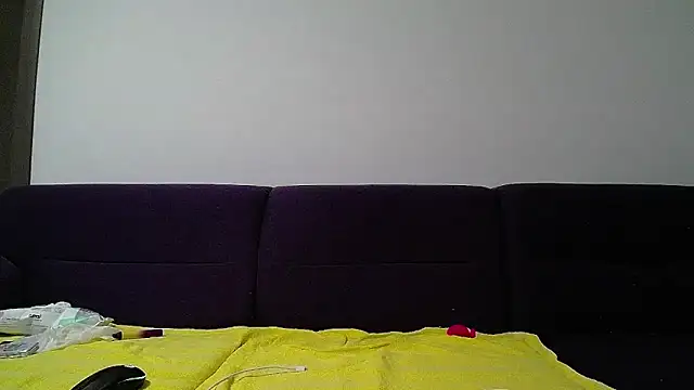 Julianna68 live sex cam