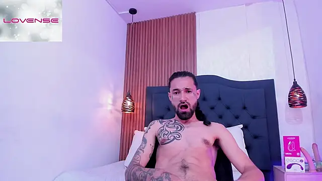 hisoka_011 - Hisoka_011's free webcam - UK Sex Cams