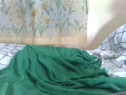 sweet_aura01 - Sweet_aura01's free webcam - UK Sex Cams