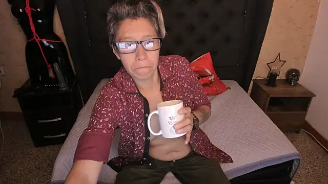 kali_panther - Kali_Panther's free webcam - UK Sex Cams