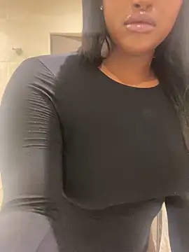 realriyaaa - Realriyaaa's free webcam