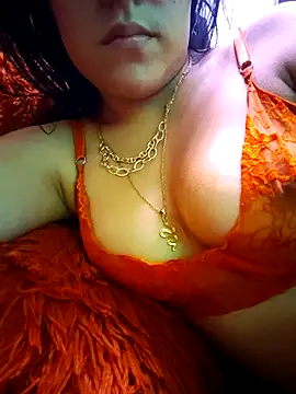 mia_khalipso (F young) - squirt on floor