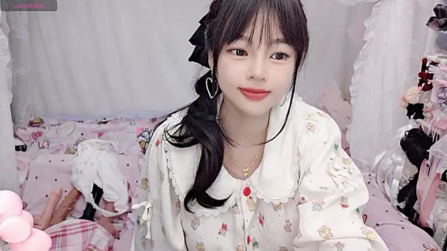 9aunatiis (F young) - M腿5分钟，国王5分钟小粉控制。