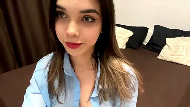 cutie_vaiery (F teen) - show nipples 1 min